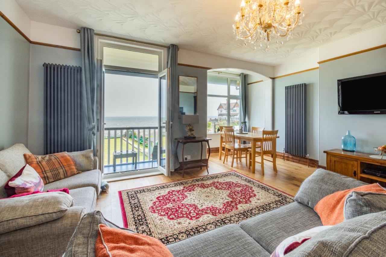 Beachside Apartment 혼지 외부 사진